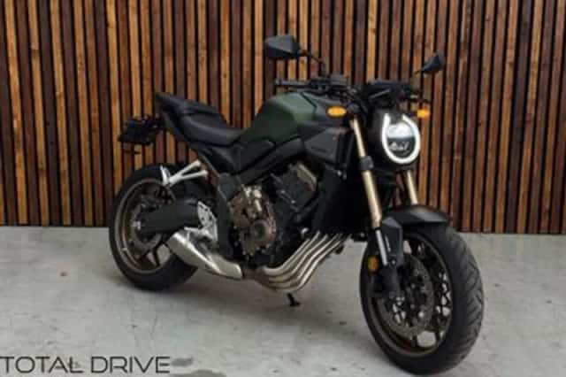Honda CB650R (2024) thumbnail 1