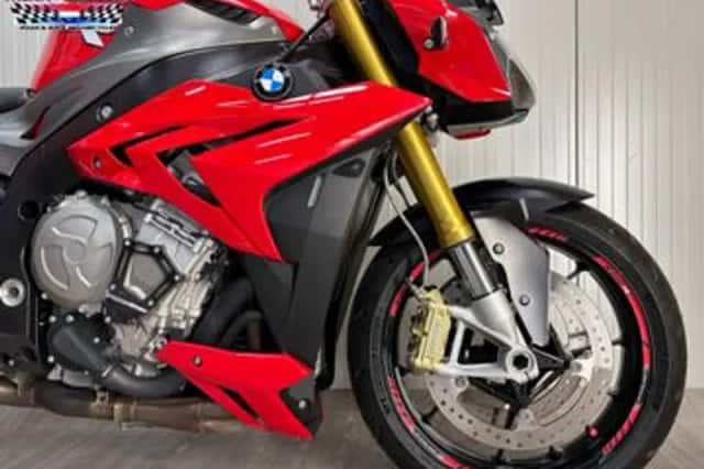 BMW S 1000 R (2015) thumbnail 2