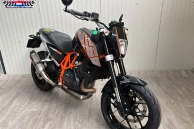 KTM 690 DUKE ABS (2014) thumbnail 4
