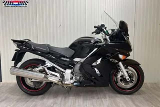Yamaha FJR1300 (2011) thumbnail 1
