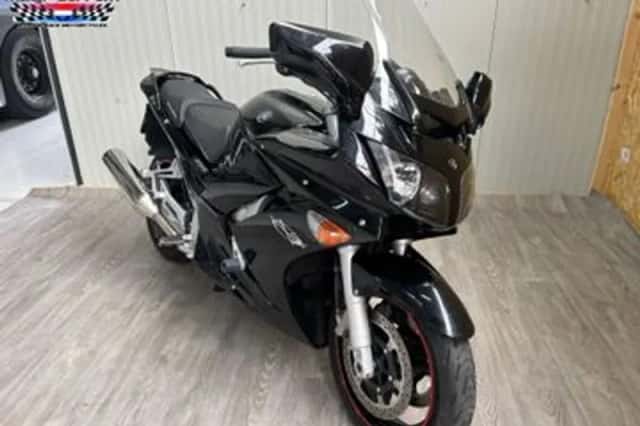 Yamaha FJR1300 (2011) thumbnail 4