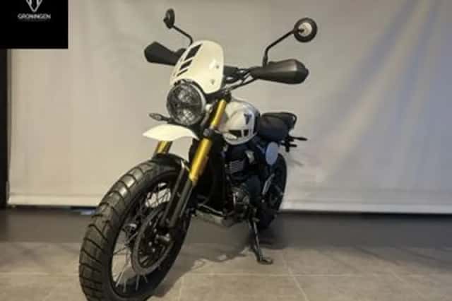 Triumph SCRAMBLER 400 XC (2026) thumbnail 3