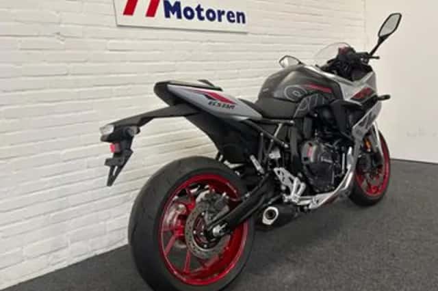 Suzuki GSX-8R (2026) thumbnail 4