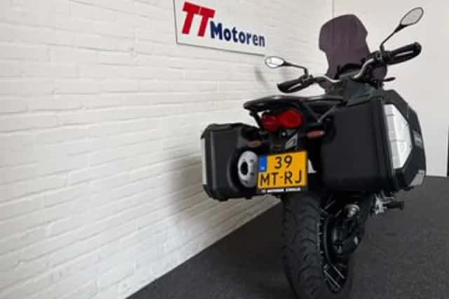 Moto Guzzi V85 TT (2024) thumbnail 5