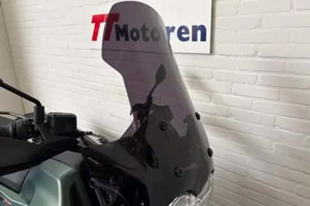 Moto Guzzi V85 TT (2024) thumbnail 6