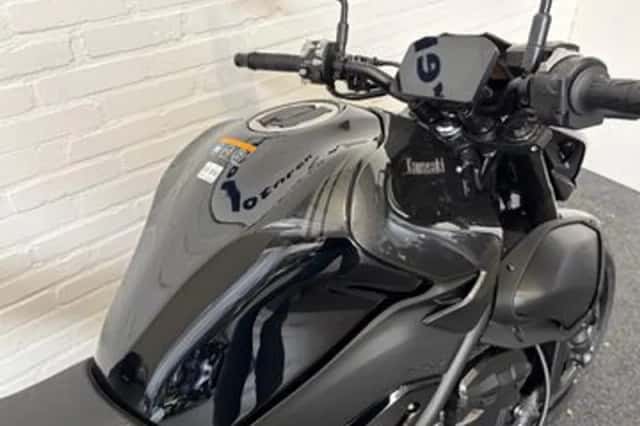 Kawasaki Z900 35 (2026) thumbnail 5