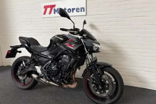 Kawasaki Z650 35 (2025) thumbnail 2