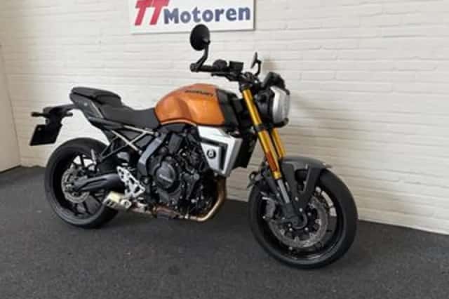 Suzuki GSX-8T (2026) thumbnail 2