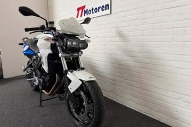 BMW F 800 R (2012) thumbnail 3