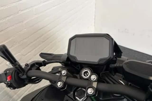 Kawasaki Z 500 SE (2026) thumbnail 6