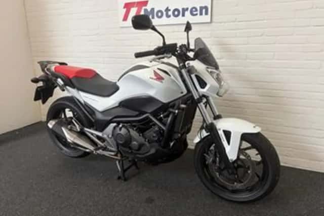Honda NC 750 S (2016) thumbnail 2