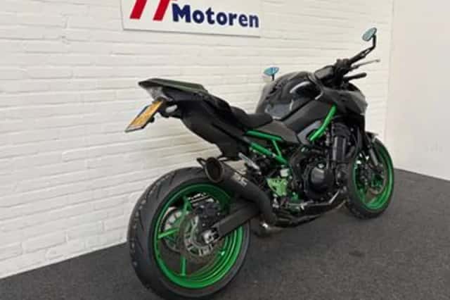 Kawasaki Z900 (2024) thumbnail 1