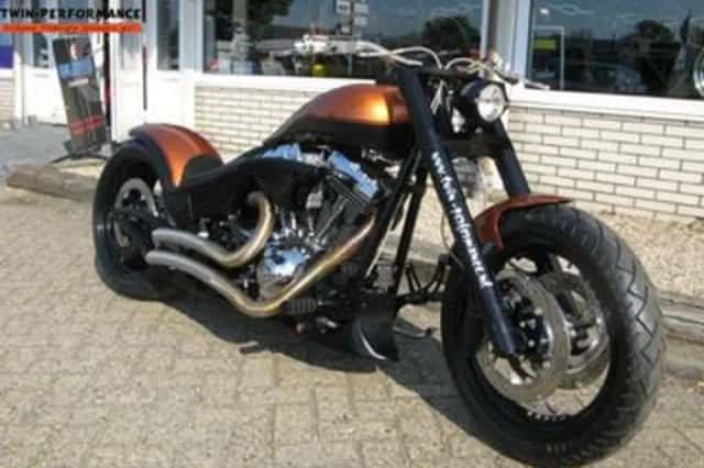 HARLEY-DAVIDSON FAT BOY FLSTF (2000) thumbnail 1