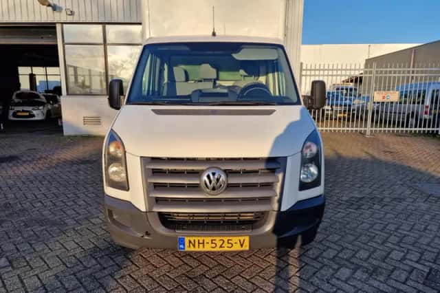 Volkswagen Crafter (2006) thumbnail 3