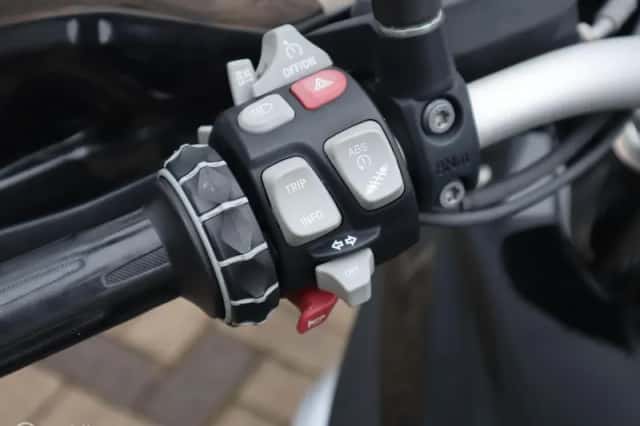 BMW R 1200 GS (2016) thumbnail 4