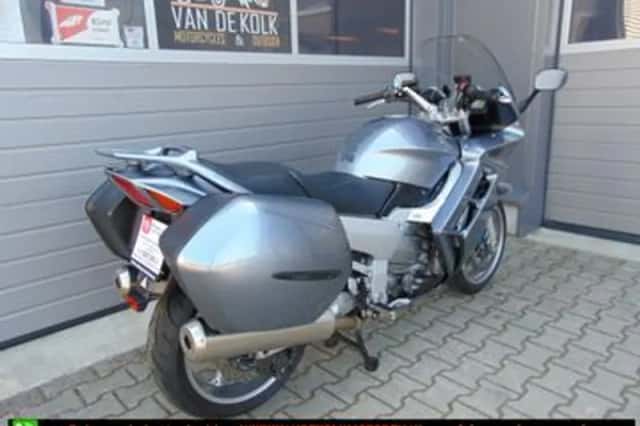 Yamaha FJR1300 (2005) thumbnail 2