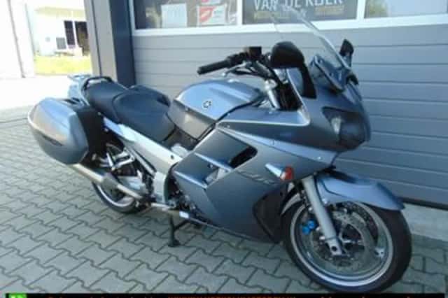 Yamaha FJR1300 (2005) thumbnail 3
