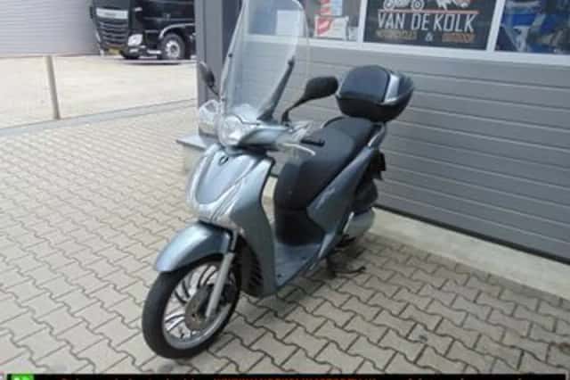 Honda SH 150i C-ABS (2015) thumbnail 6