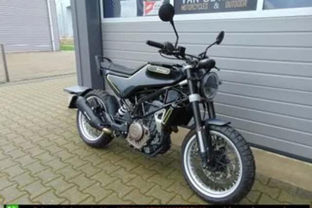 HUSQVARNA SVARTPILEN 401 (2019) thumbnail 5