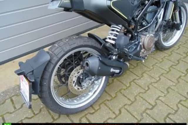 HUSQVARNA SVARTPILEN 401 (2019) thumbnail 6