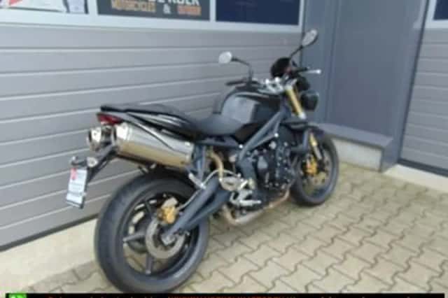 Triumph Street Triple (2007) thumbnail 2