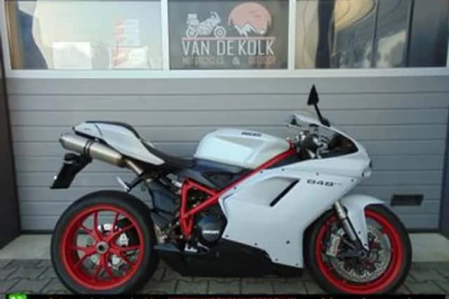 DUCATI 848 EVO (2012) thumbnail 2