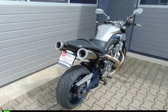 Yamaha MT-01 (2008) thumbnail 3