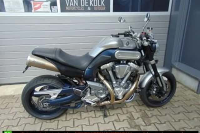 Yamaha MT-01 (2008) thumbnail 4