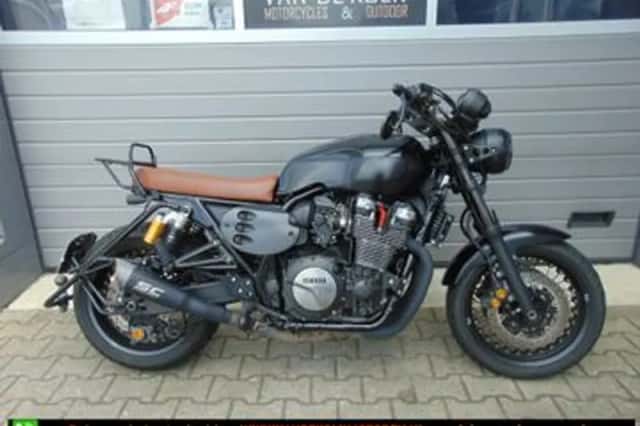 Yamaha XJR1300 Racer (2018) thumbnail 4