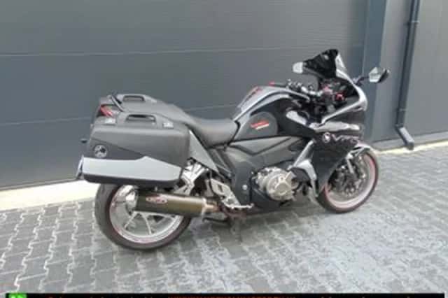 Honda VFR 1200 F C-ABS/DCT (2011) thumbnail 3