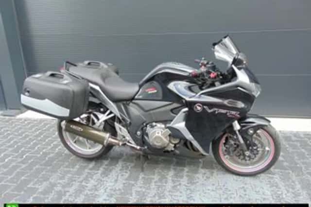Honda VFR 1200 F C-ABS/DCT (2011) thumbnail 4