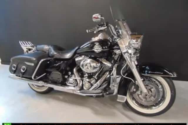 HARLEY-DAVIDSON ROAD KING CLASSIC FLHRC (2009) thumbnail 5