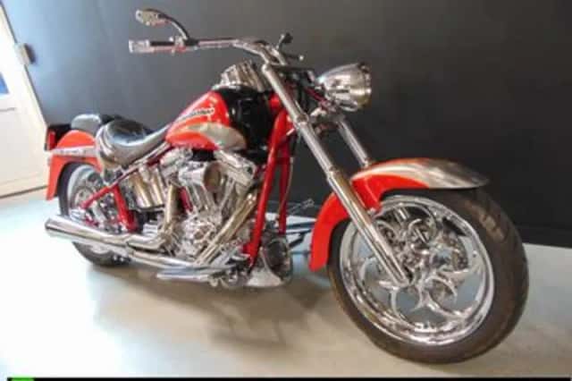 HARLEY-DAVIDSON FAT BOY SCREAMIN EAGLE CVO FLSTFSE (2005) thumbnail 6