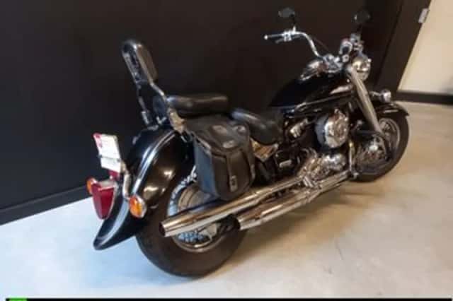 Yamaha XVS 650 A Dragstar Classic (2000) thumbnail 2