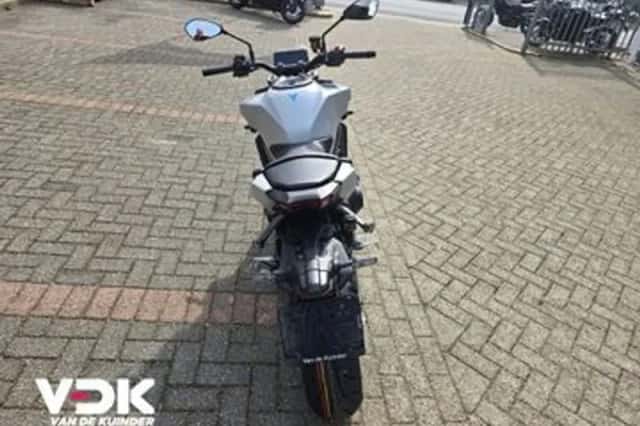 Yamaha MT-09 (2026) thumbnail 5