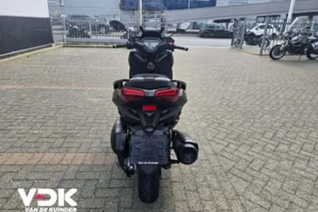 Yamaha Xmax 300 Tech MAX (2026) thumbnail 5