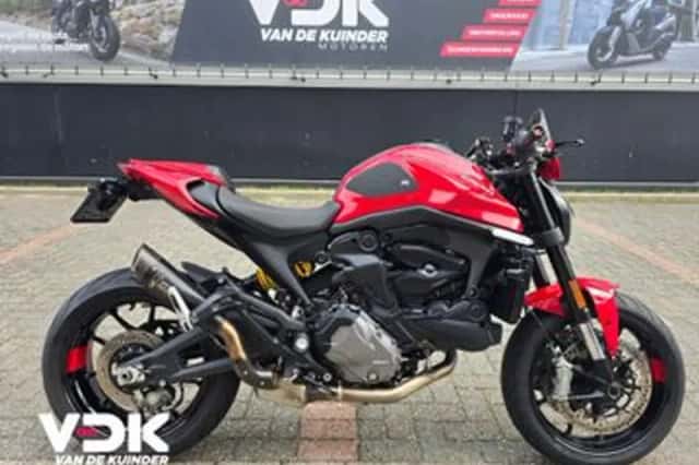 Ducati Monster (2021) thumbnail 1