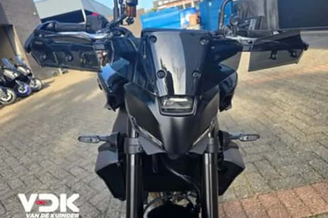 Yamaha MT-09 (2026) thumbnail 3