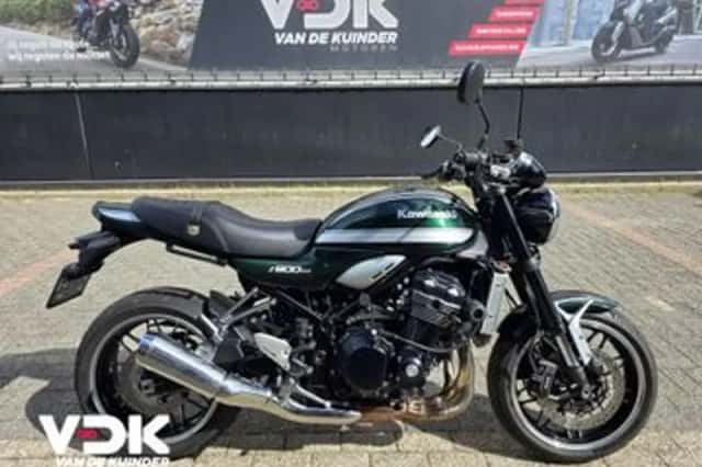 Kawasaki Z900RS (2022) thumbnail 1