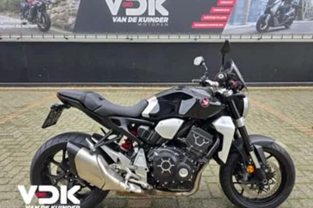 Honda CB1000R (2019) thumbnail 1