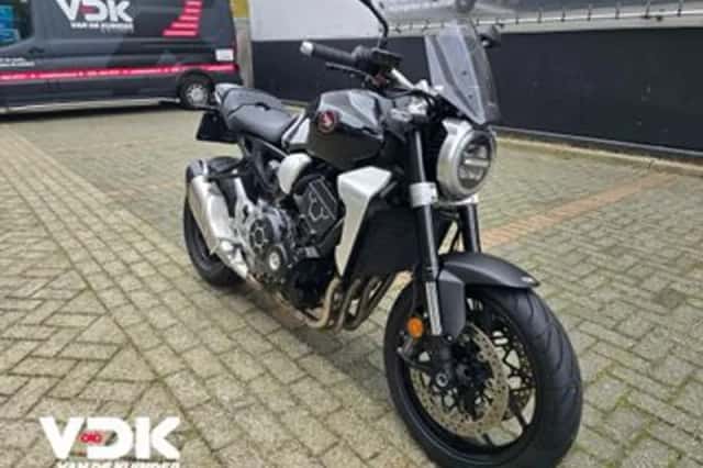 Honda CB1000R (2019) thumbnail 2