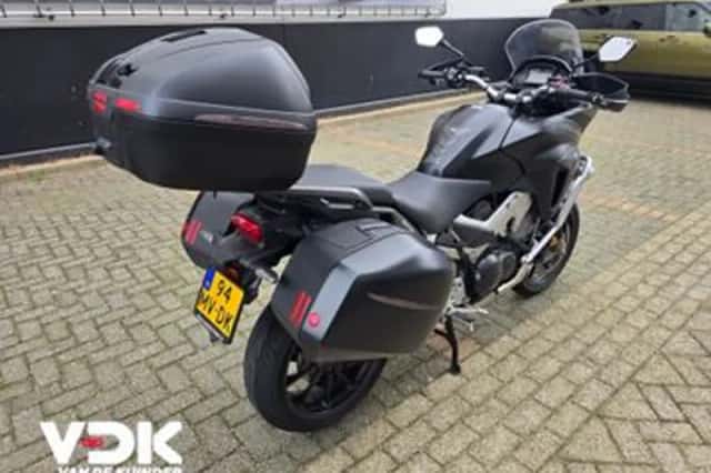 Honda VFR 800 X Crossrunner (2015) thumbnail 4