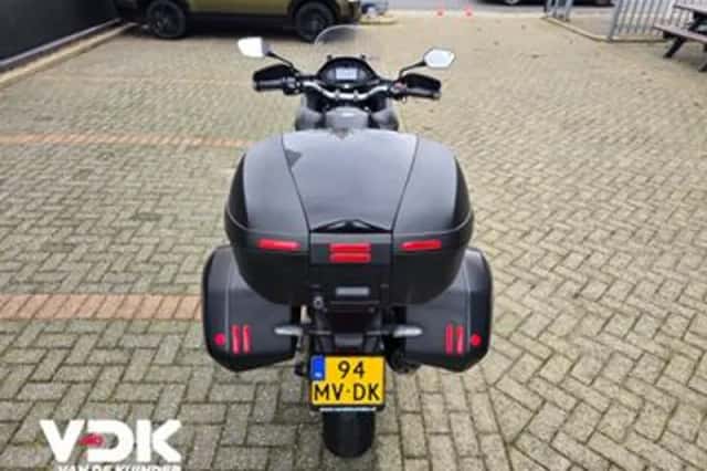 Honda VFR 800 X Crossrunner (2015) thumbnail 5
