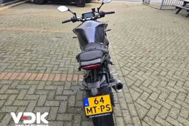 Yamaha MT-10 (2024) thumbnail 5