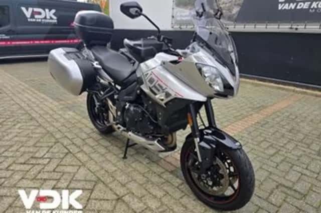 Triumph Tiger 1050 Sport (2018) thumbnail 2