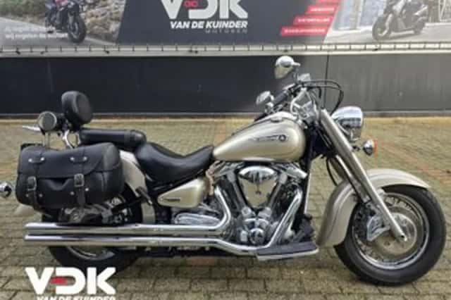 Yamaha XV 1600 Wildstar (2002) thumbnail 1