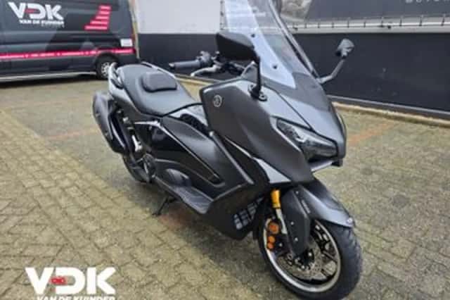 Yamaha T MAX (2026) thumbnail 2