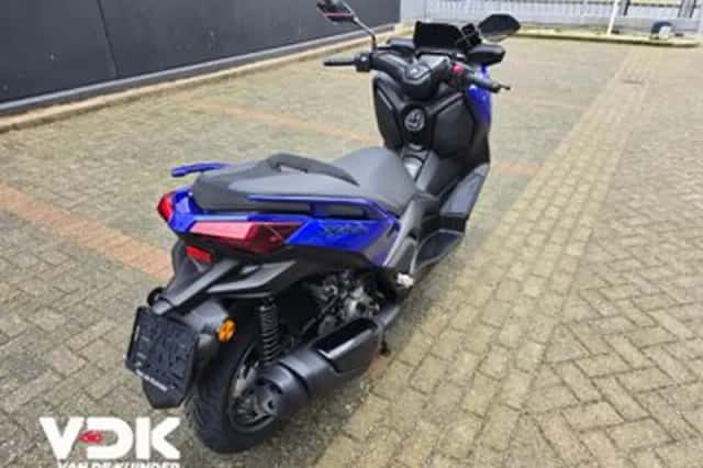 Yamaha X-MAX 300 (2026) thumbnail 4