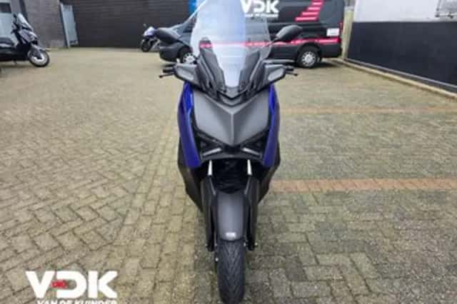 Yamaha X-MAX 300 (2026) thumbnail 6