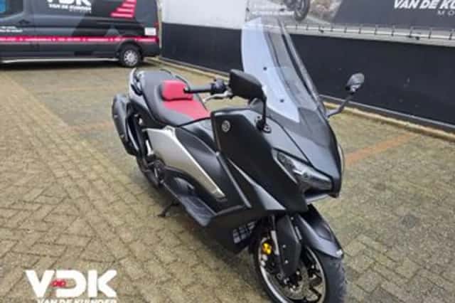 Yamaha Tmax 25TH Anniversary (2026) thumbnail 2